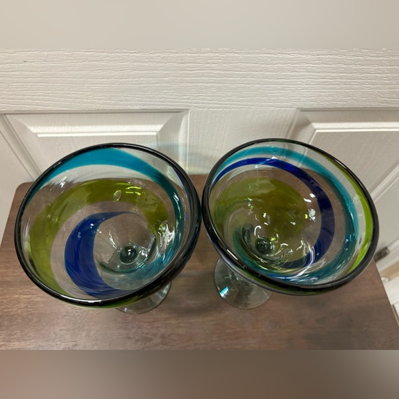 16Oz Hand Blown Margarita Glasses Blue Green Swirls Set of 2 Made in Mexico - Picture 3 of 13